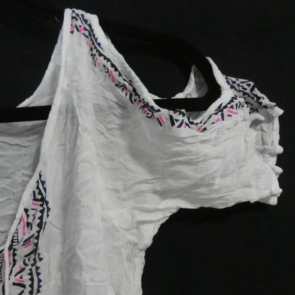 AEROPOSTALE | medium | Bohemian Embroidered Cold-Shoulder Blouse - Picture 6 of 16